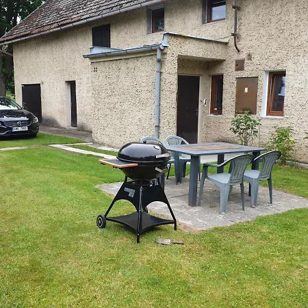 Apartmán 33 *