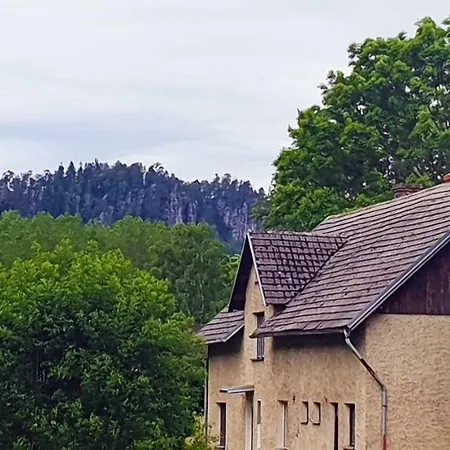 33 Apartmán